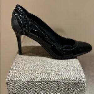 Burberry Black Patent Leather Heels